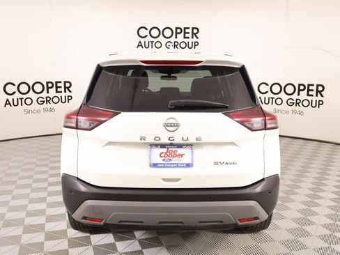 Used 2023 Nissan Rogue SV image 20