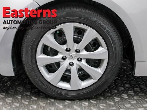 Used 2023 Toyota Corolla LE image 28