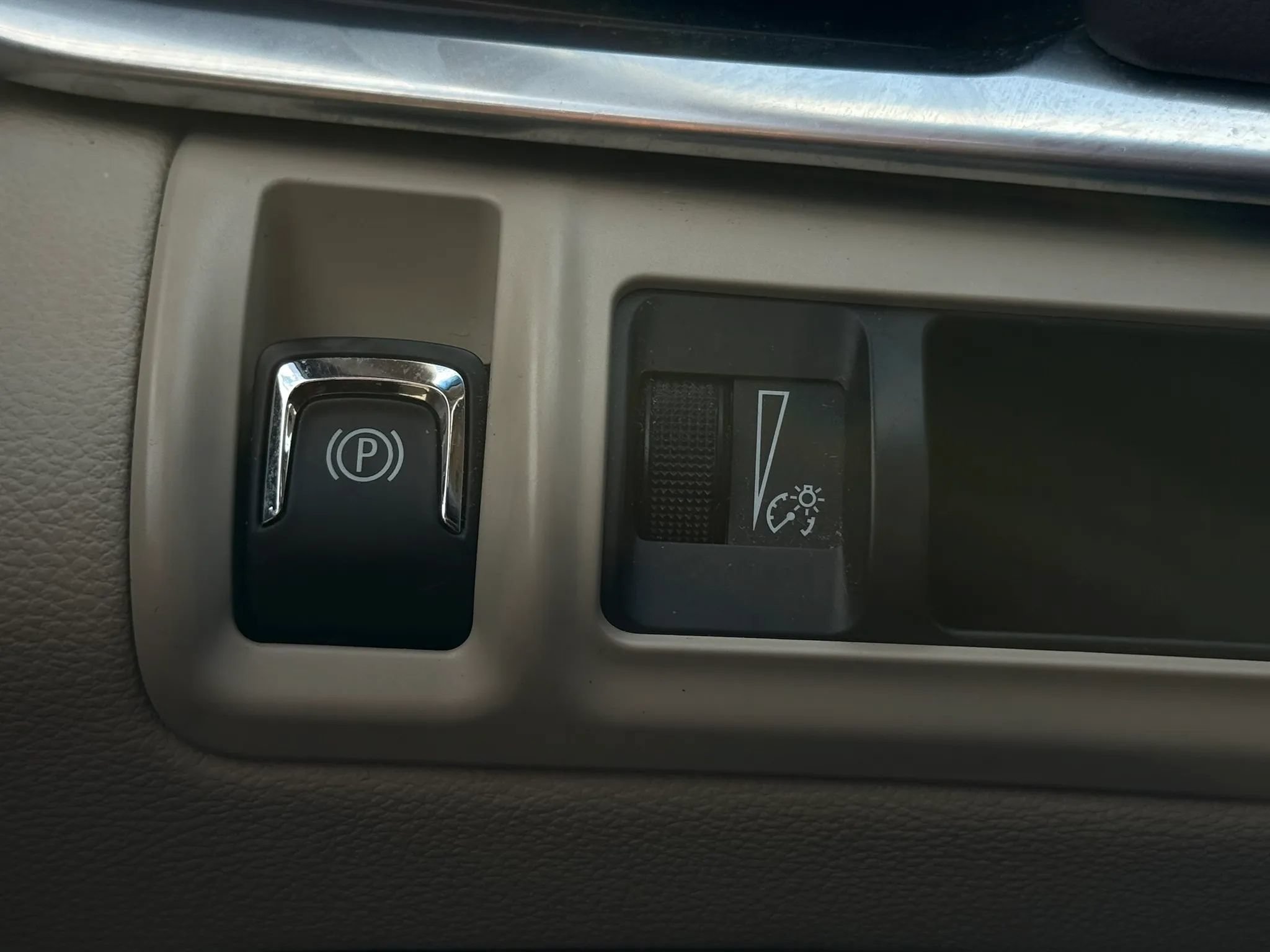 Used 2014 Cadillac XTS FWD image 29