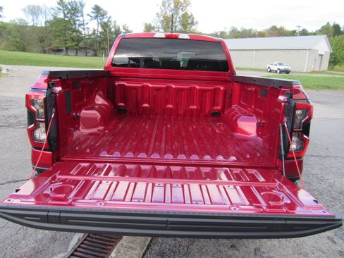 New 2025 Ford Ranger XLT w/ FX4 Off-Road Package AWD/4WD image 16