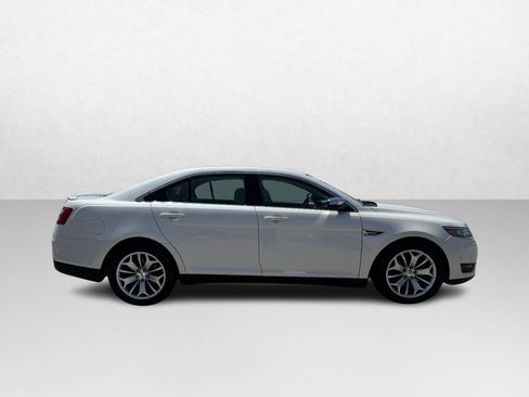 Used 2015 Ford Taurus Limited w/ Equipment Group 301A FWD image 4