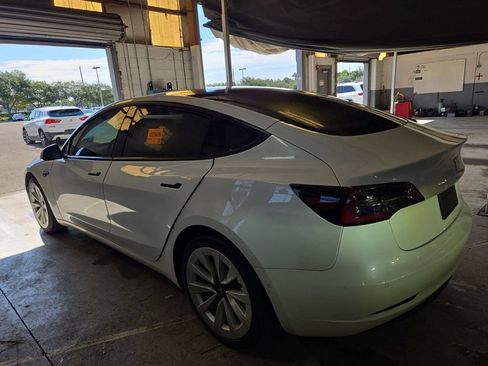Used 2021 Tesla Model 3 Standard Range Plus RWD image 4