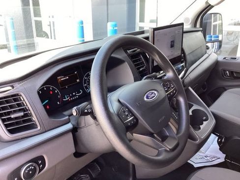 Used 2025 Ford Transit 350 XLT RWD image 23