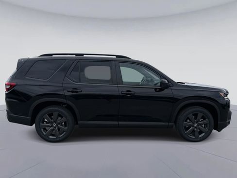 New 2026 Honda Pilot Sport image 2