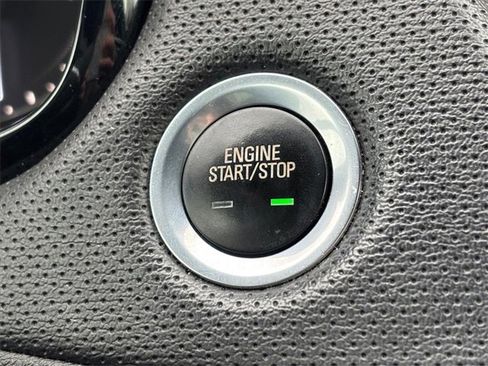 Used 2017 Cadillac XT5 Luxury w/ Driver Awareness Package image 17