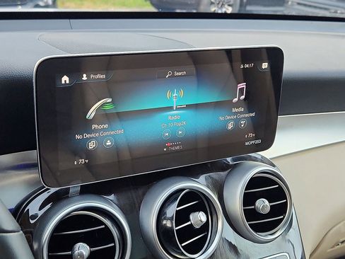 Used 2021 Mercedes-Benz GLC 300 4MATIC image 14