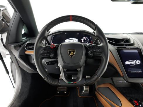 Used 2024 Lamborghini Revuelto AWD/4WD image 21