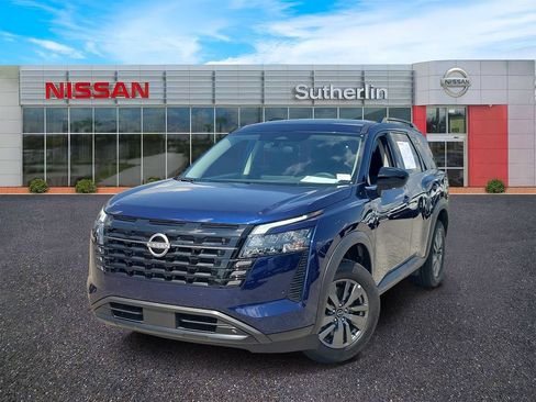 Certified 2026 Nissan Pathfinder SV AWD/4WD image 1