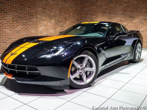 Used 2014 Chevrolet Corvette Stingray Coupe RWD image 2