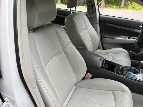 Used 2013 INFINITI G37 x Sedan w/ Premium Pkg AWD/4WD image 38