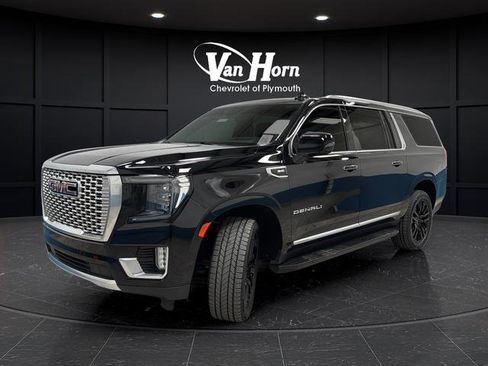 Used 2024 GMC Yukon XL Denali w/ Max Trailering Package AWD/4WD image 3