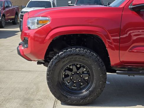 Used 2023 Toyota Tacoma SR AWD/4WD image 6
