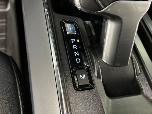 Used 2025 Ford F150 Lariat AWD/4WD image 43