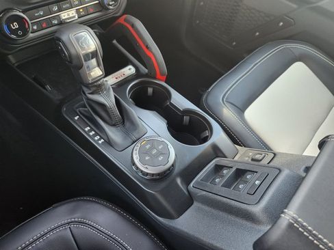 New 2026 Ford Bronco Outer Banks w/ Sasquatch Package AWD/4WD image 15