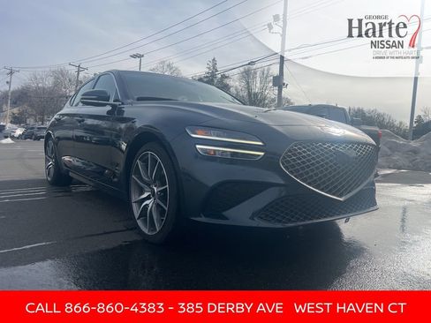 Used 2024 Genesis G70 2.5T RWD image 7