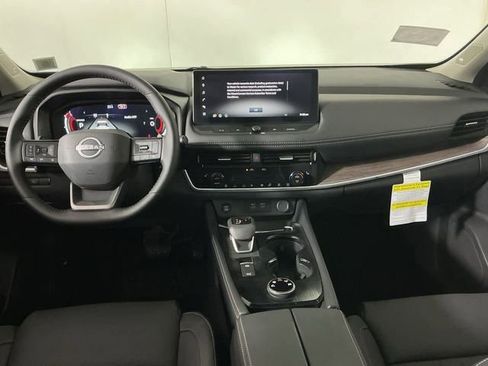 New 2026 Nissan Rogue Platinum w/ Platinum Premium Package image 12