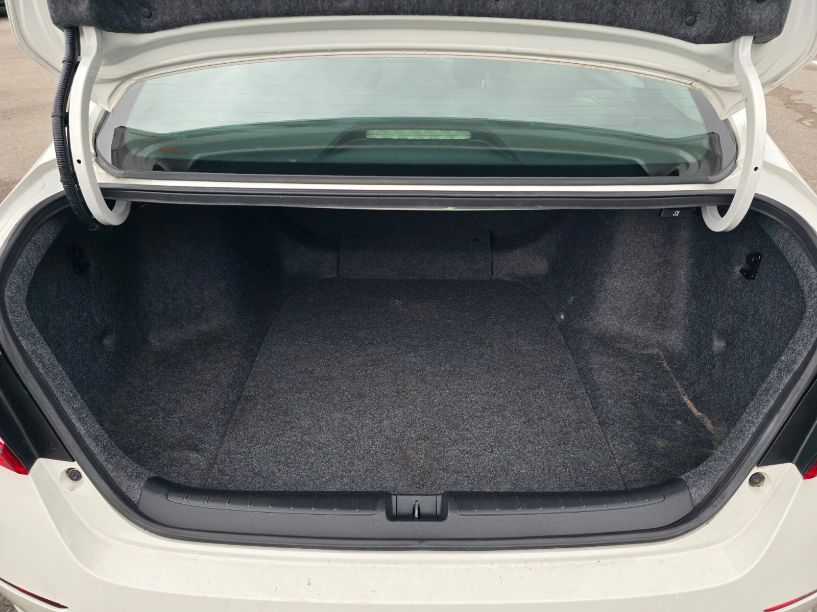 Used 2019 Honda Accord LX image 26