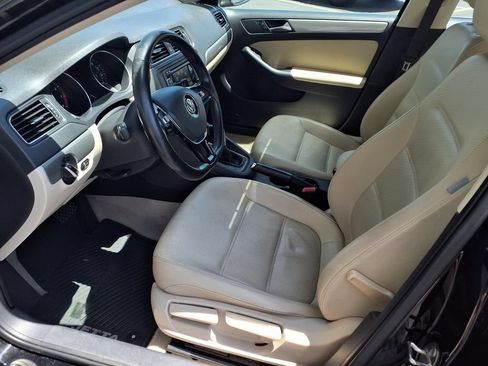 Used 2015 Volkswagen Jetta SE FWD image 12