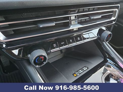 New 2026 Chevrolet Traverse High Country image 15