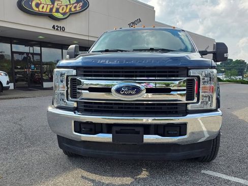 Used 2017 Ford F350 XLT w/ XLT Value Package AWD/4WD image 2