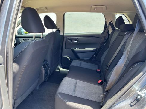 Used 2025 Nissan Rogue SV AWD/4WD image 28