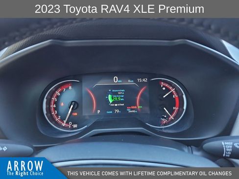 Used 2023 Toyota RAV4 XLE Premium image 26