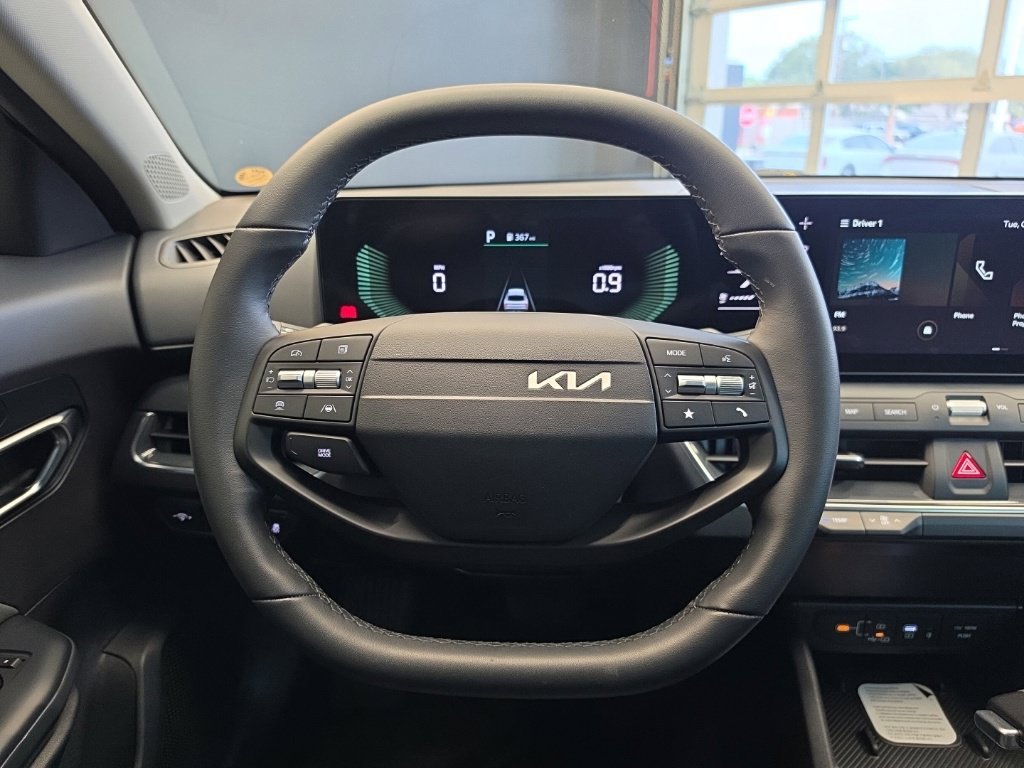 Certified 2026 Kia K4 EX FWD image 18