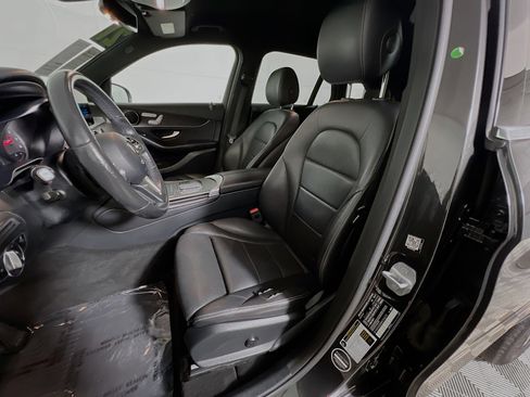 Used 2021 Mercedes-Benz GLC 300 image 15