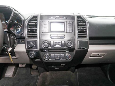 Used 2018 Ford F150 XLT w/ Trailer Tow Package image 17