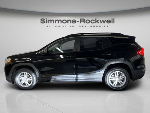 Used 2021 GMC Terrain SLE w/ Driver Convenience Package image 15