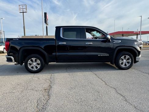 Used 2025 GMC Sierra 1500 SLT AWD/4WD image 8