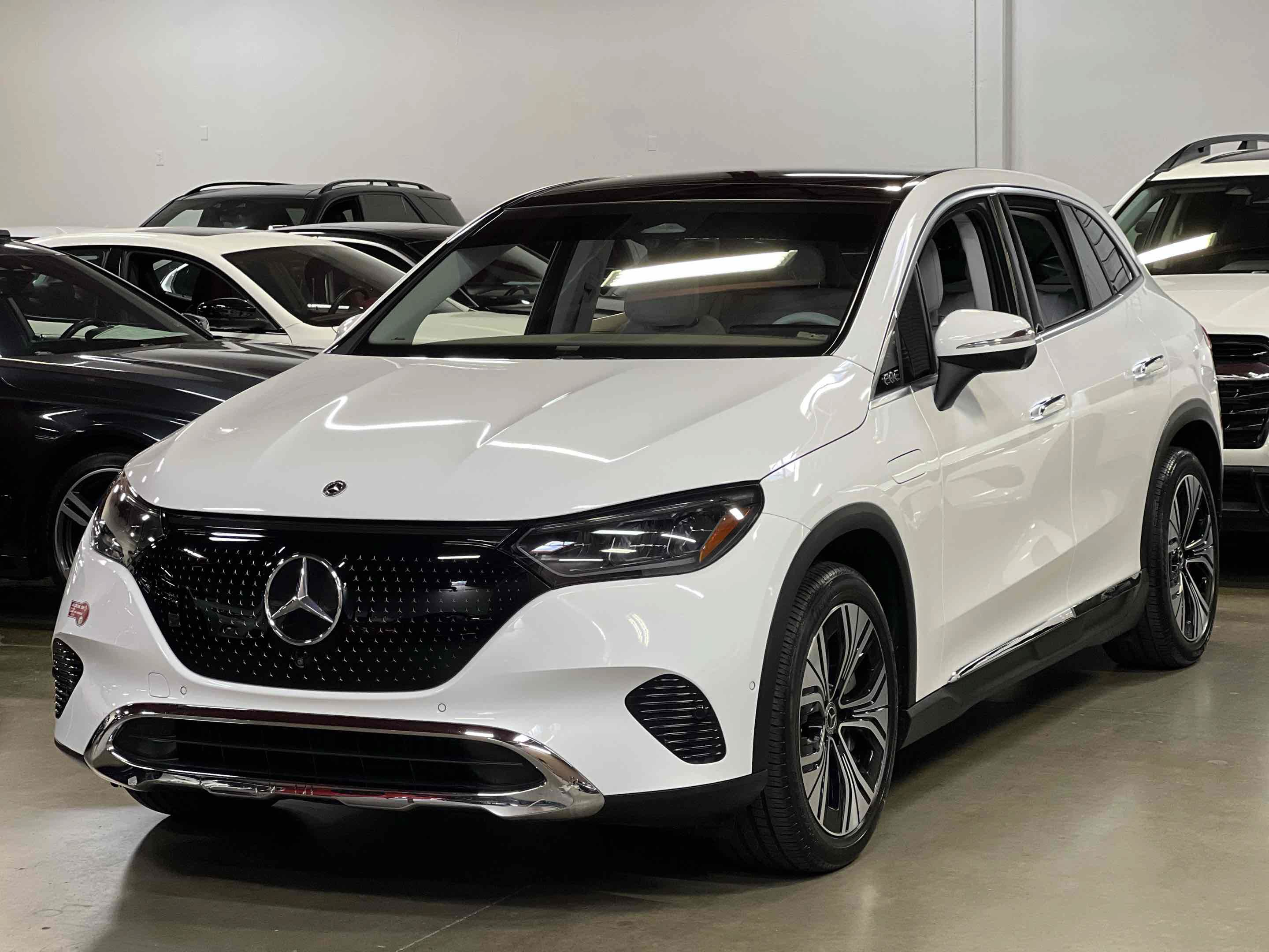 Used 2023 Mercedes-Benz EQE 350+ SUV image 27