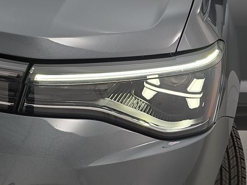 New 2026 Volkswagen Taos SEL AWD/4WD image 31