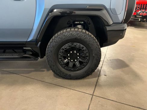 Used 2024 GMC Hummer EV 3X w/ Omega Edition AWD/4WD image 50