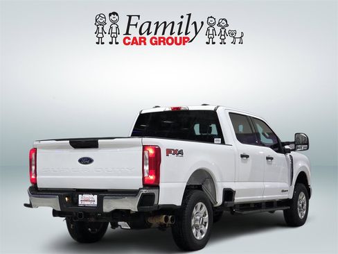 Used 2024 Ford F250 XLT w/ FX4 Off-Road Package image 4