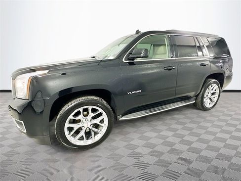 Used 2015 GMC Yukon SLT w/ HD Trailering Package image 4