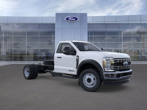 New 2026 Ford F550 4x4 Regular Cab Super Duty w/ XL Chrome Package image 7