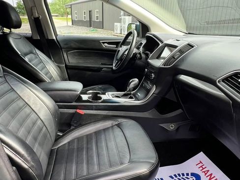 Used 2016 Ford Edge SEL w/ Equipment Group 201A AWD/4WD image 17
