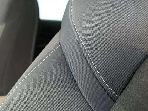 Used 2025 Nissan Pathfinder SV FWD image 14