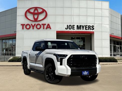 New 2026 Toyota Tundra SR5 image 2