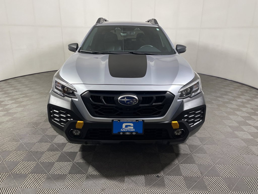 Used 2025 Subaru Outback Wilderness AWD/4WD image 3