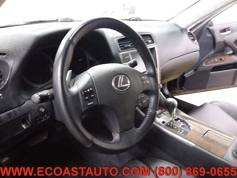 Used 2009 Lexus IS 350 w/ Premium Pkg image 12