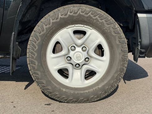 Used 2019 Toyota Tundra SR AWD/4WD image 16