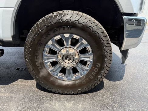 Used 2019 Ford F250 Lariat w/ Chrome Package AWD/4WD image 6