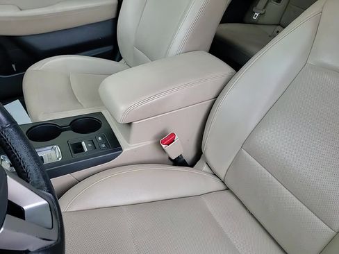 Used 2015 Subaru Outback 3.6R Limited image 24