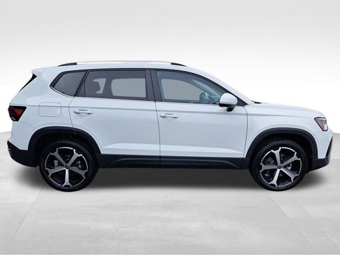 New 2025 Volkswagen Taos SEL AWD/4WD image 4