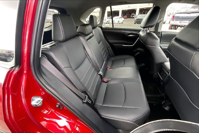Used 2025 Toyota RAV4 XLE Premium w/ Weather Package AWD/4WD image 29