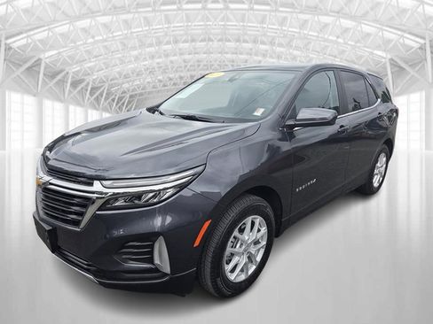 Used 2023 Chevrolet Equinox LT AWD/4WD image 4