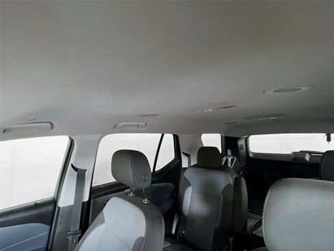 Used 2019 Chevrolet Traverse LT w/ LPO, Floor Liner Package AWD/4WD image 12