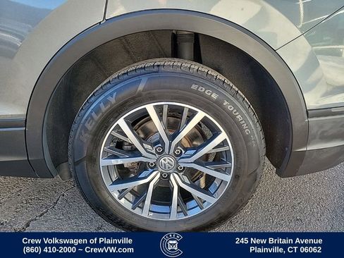 Used 2019 Volkswagen Tiguan SE image 18